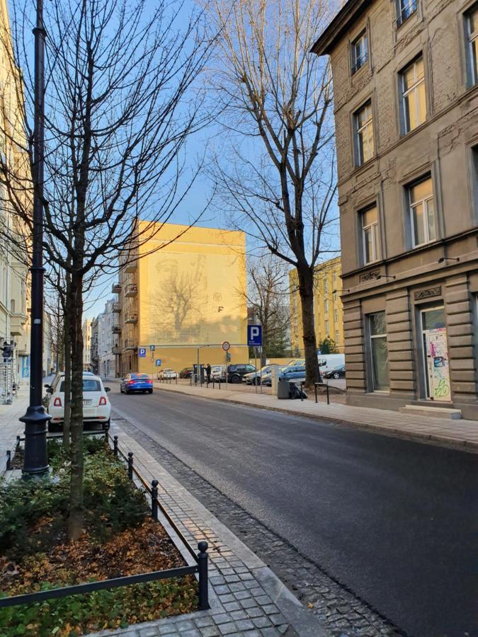 Takie Studio, Ze Zal Nie Wynajac Łódź Eksteriør billede